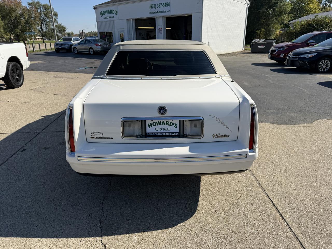 Cadillac DeVille Base 1998
