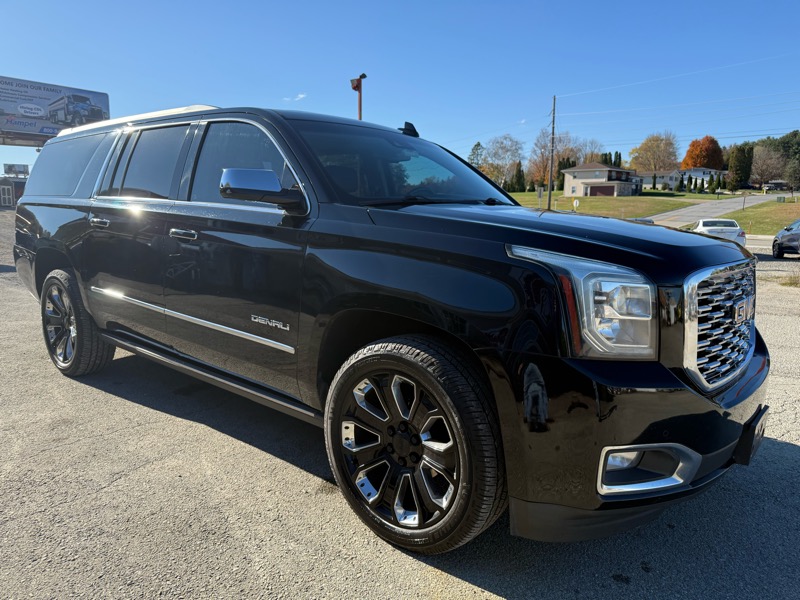 GMC Yukon XL Denali 4WD 2018 GMC Yukon XL Denali 4WD 2018