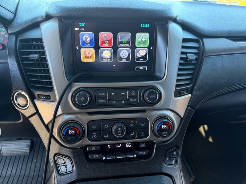 GMC Yukon XL Denali 4WD 2018 GMC Yukon XL Denali 4WD 2018