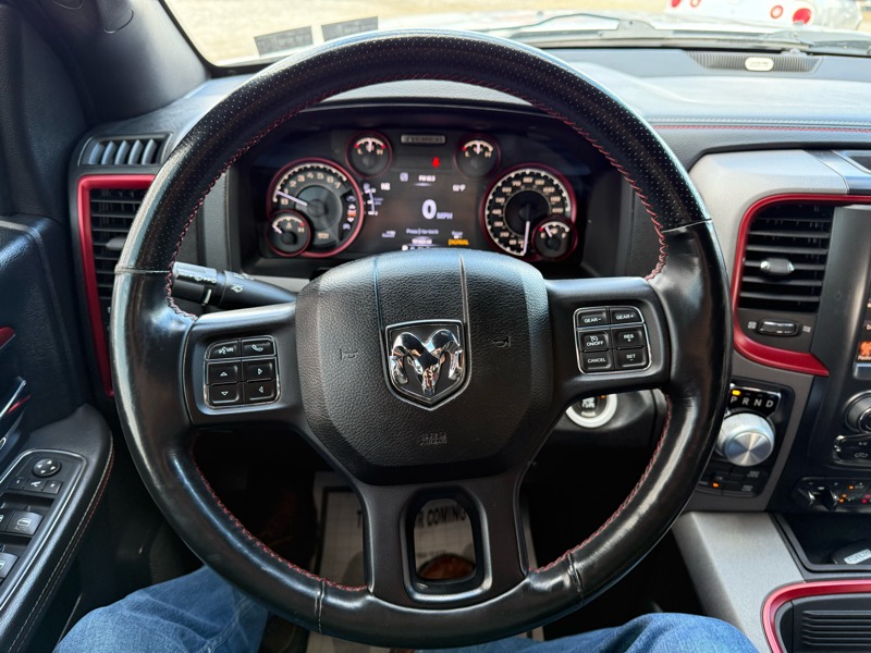 RAM 1500 4WD Crew Cab 140.5" Rebel 2016 RAM 1500 4WD Crew Cab 140.5" Rebel 2016