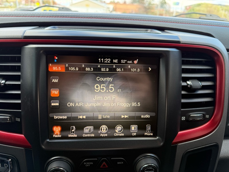 RAM 1500 4WD Crew Cab 140.5" Rebel 2016 RAM 1500 4WD Crew Cab 140.5" Rebel 2016