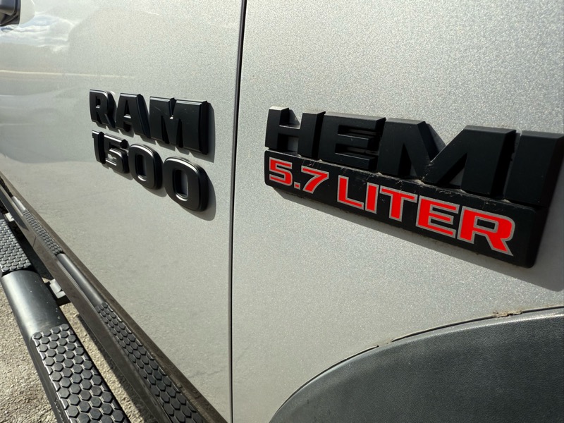 RAM 1500 4WD Crew Cab 140.5" Rebel 2016 RAM 1500 4WD Crew Cab 140.5" Rebel 2016