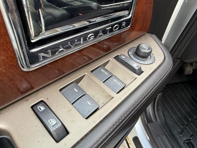 Lincoln Navigator 4WD 2014 Lincoln Navigator 4WD 2014