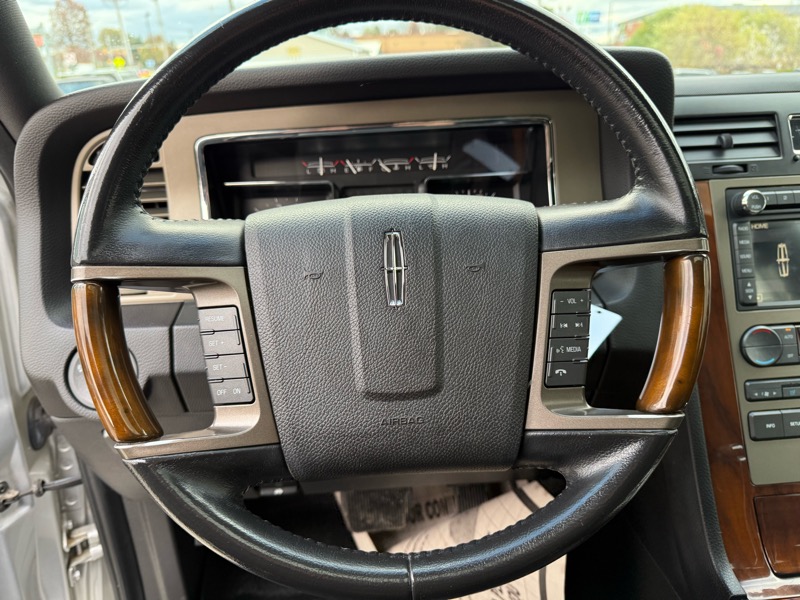 Lincoln Navigator 4WD 2014 Lincoln Navigator 4WD 2014