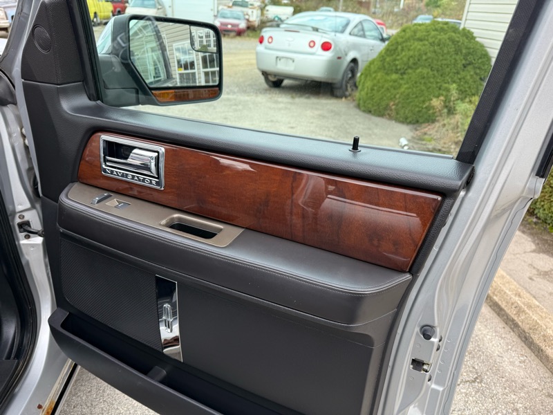 Lincoln Navigator 4WD 2014 Lincoln Navigator 4WD 2014