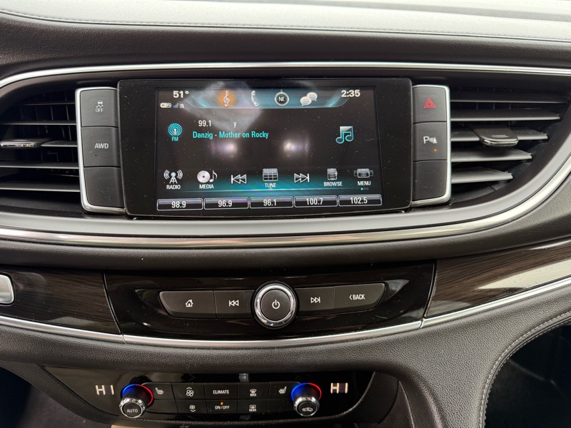 Buick Enclave Essence AWD 2019