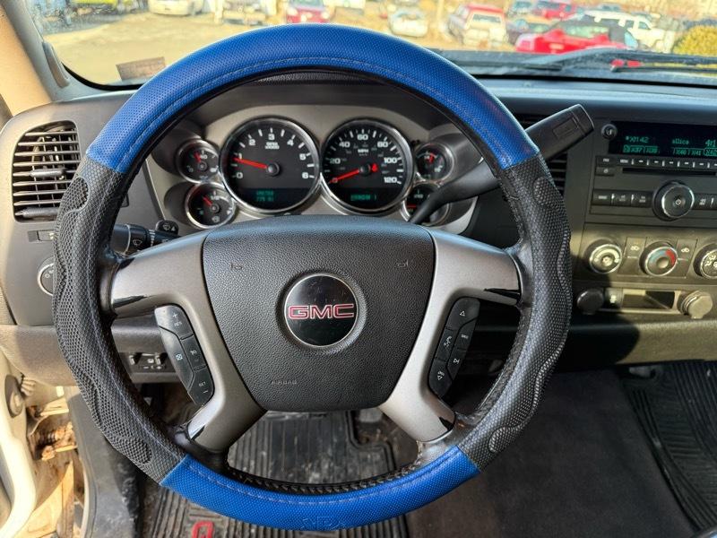 GMC Sierra 2500HD SLE Ext. Cab 4WD 2012