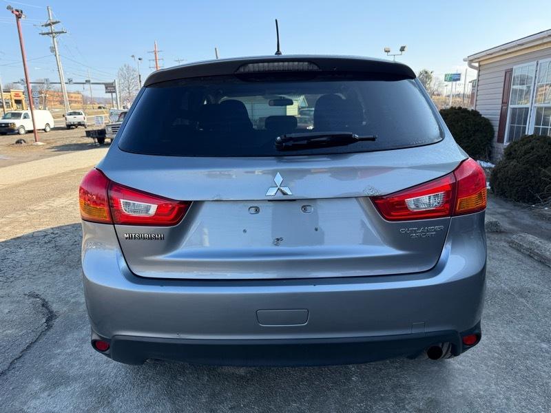 Mitsubishi Outlander Sport ES 4D SUV 4WD 2014