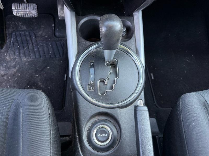 Mitsubishi Outlander Sport ES 4D SUV 4WD 2014