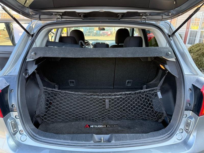 Mitsubishi Outlander Sport ES 4D SUV 4WD 2014