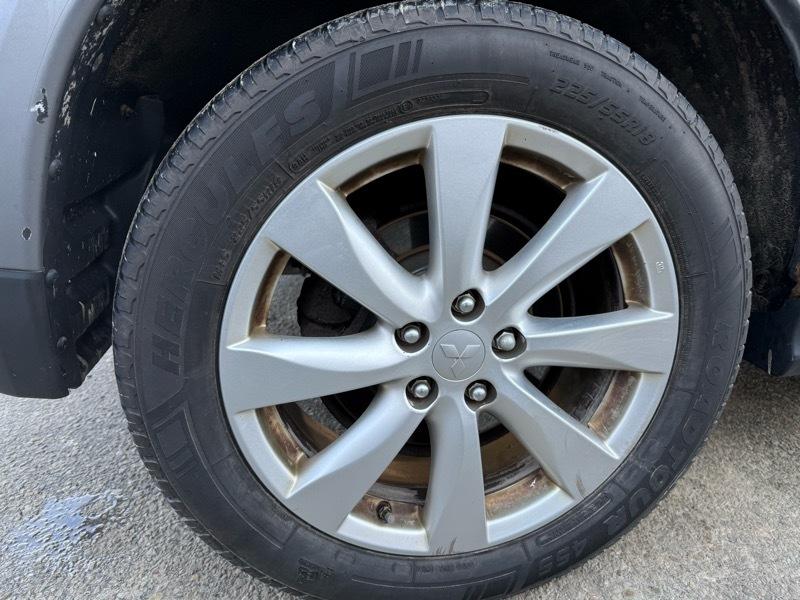 Mitsubishi Outlander Sport ES 4D SUV 4WD 2014