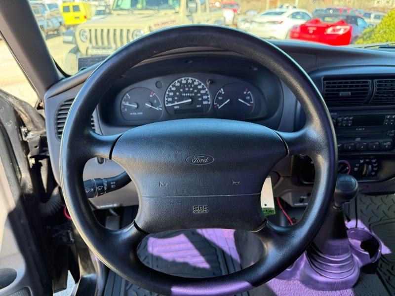 Ford Ranger XL Short Bed 2WD 2000