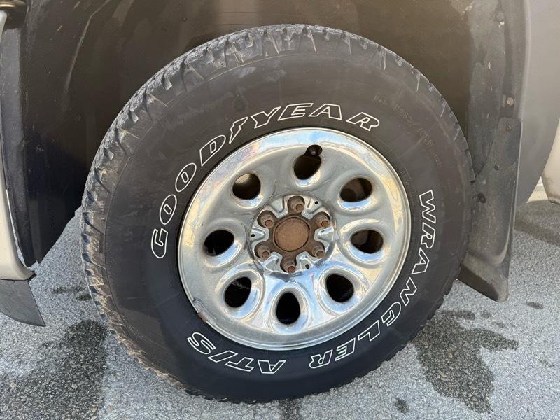 Chevrolet Silverado 1500 LS Reg Cab 4WD 2008