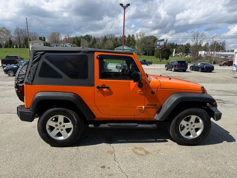 Jeep Wrangler Sport 4WD 2012