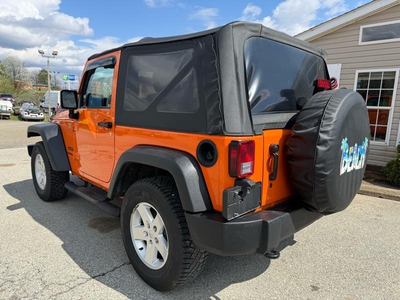 Jeep Wrangler Sport 4WD 2012