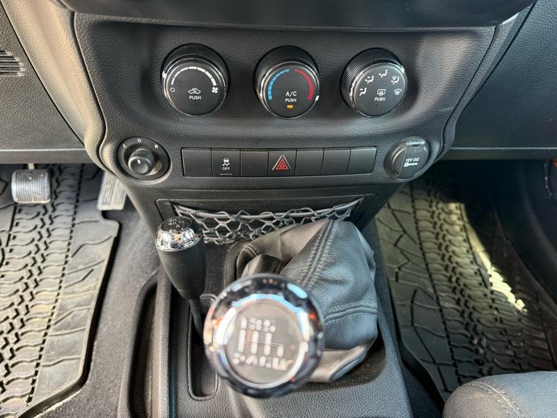 Jeep Wrangler Sport 4WD 2012