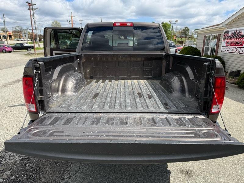 RAM 1500 Big Horn 4x4 Crew Cab 5'7" Box 2018