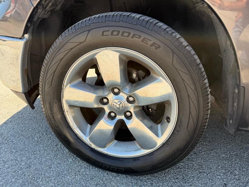 RAM 1500 Big Horn Quad Cab 4WD 2016