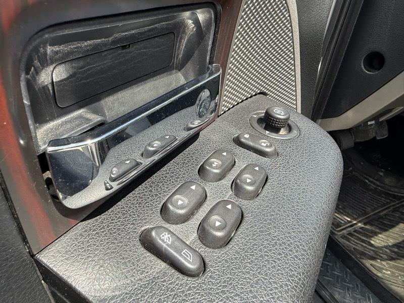 Lincoln Mark LT 4WD 2006