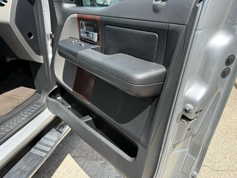 Lincoln Mark LT 4WD 2006