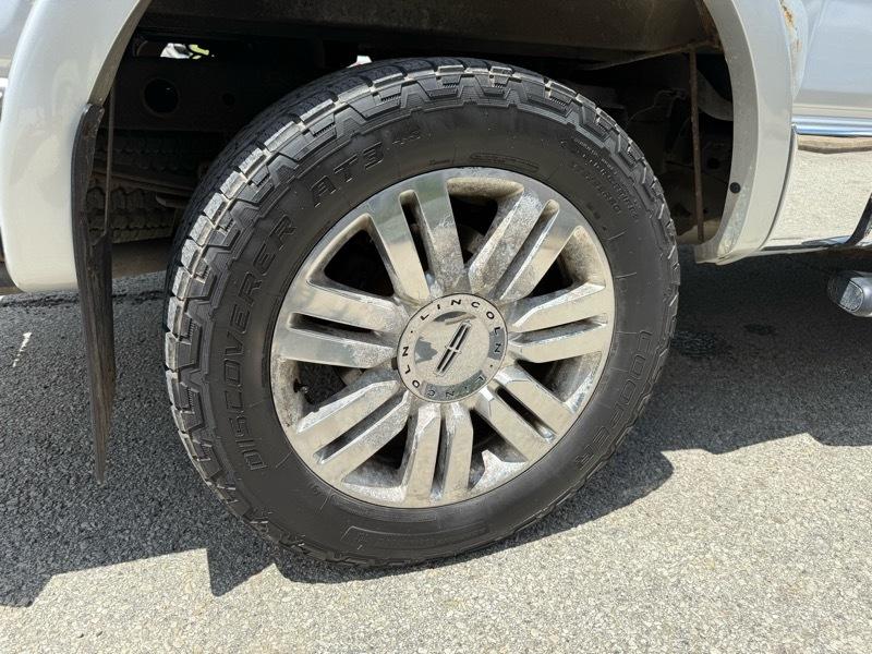 Lincoln Mark LT 4WD 2006