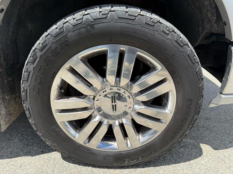 Lincoln Mark LT 4WD 2006