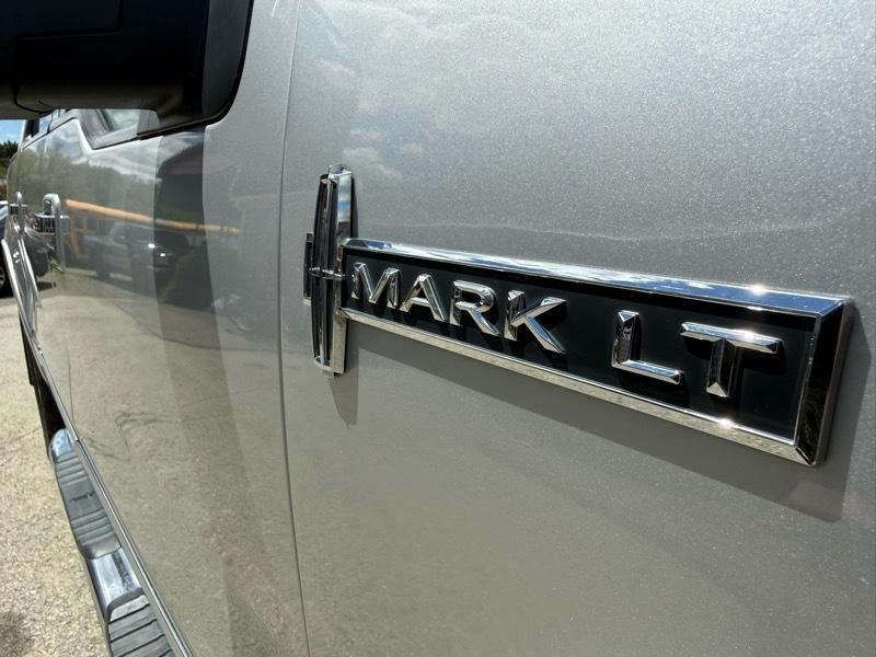 Lincoln Mark LT 4WD 2006