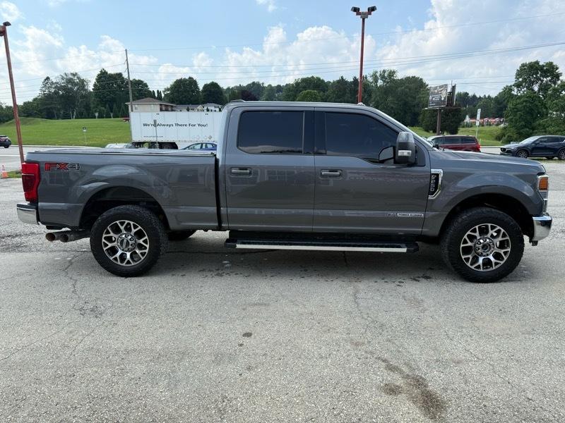 Ford F-250 SD Lariat Crew Cab 4WD 2022