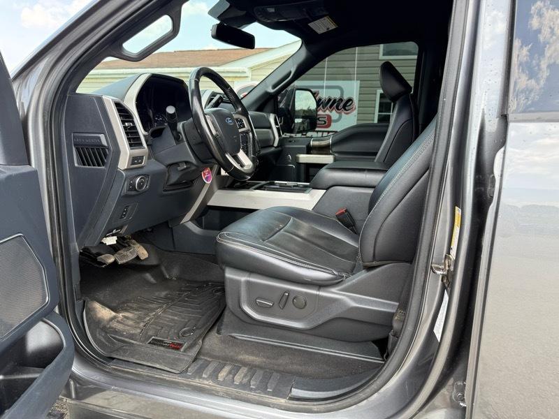 Ford F-250 SD Lariat Crew Cab 4WD 2022
