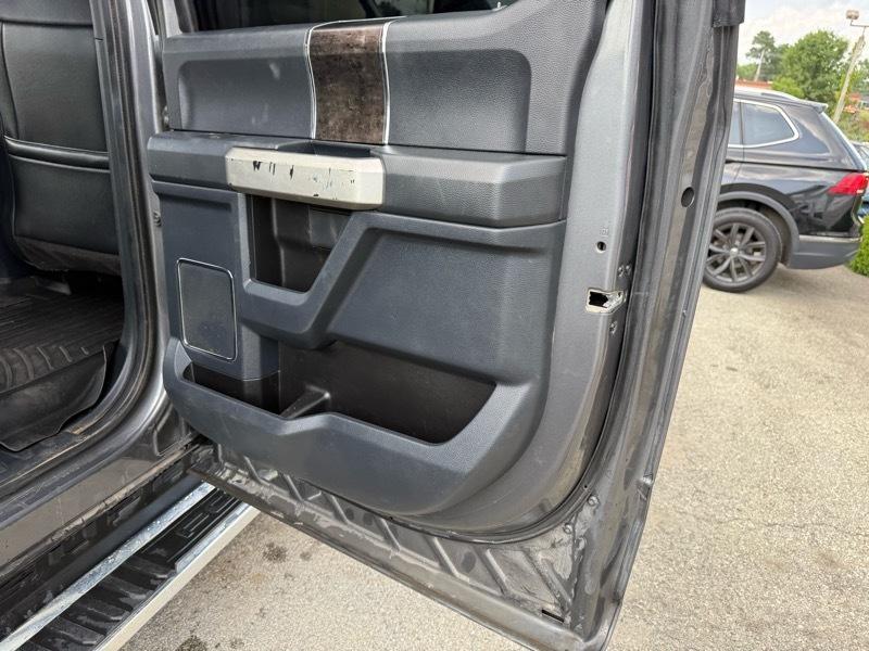 Ford F-250 SD Lariat Crew Cab 4WD 2022