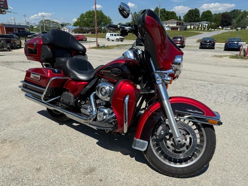 Harley-Davidson FLHTCU103  2012