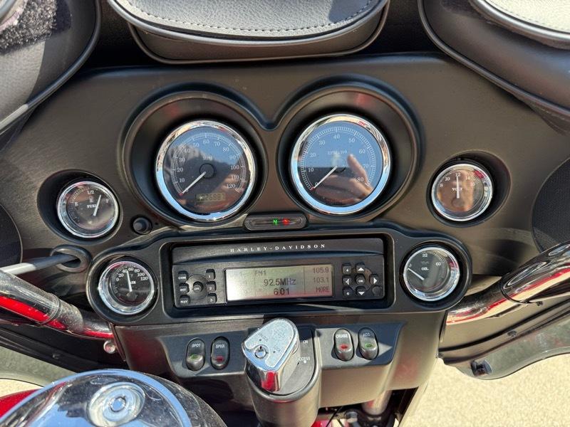 Harley-Davidson FLHTCU103  2012