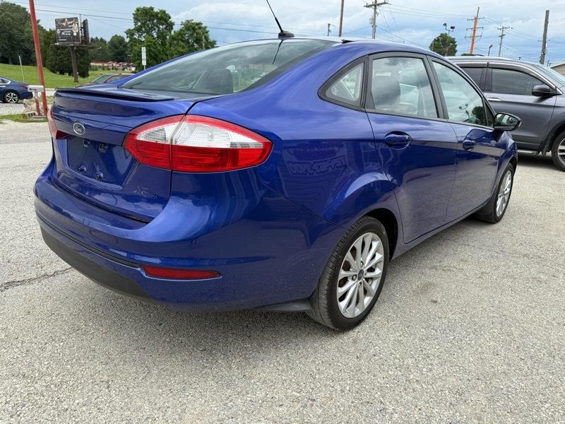 Ford Fiesta SE Sedan 2014