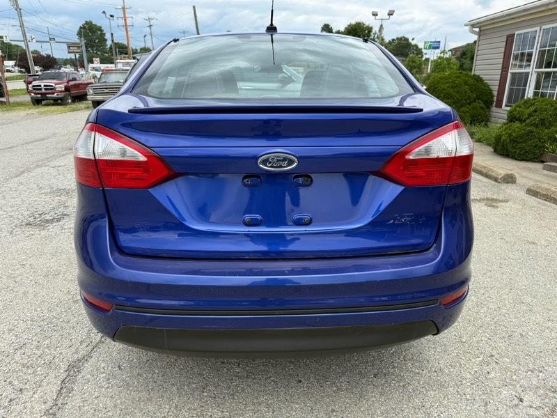 Ford Fiesta SE Sedan 2014