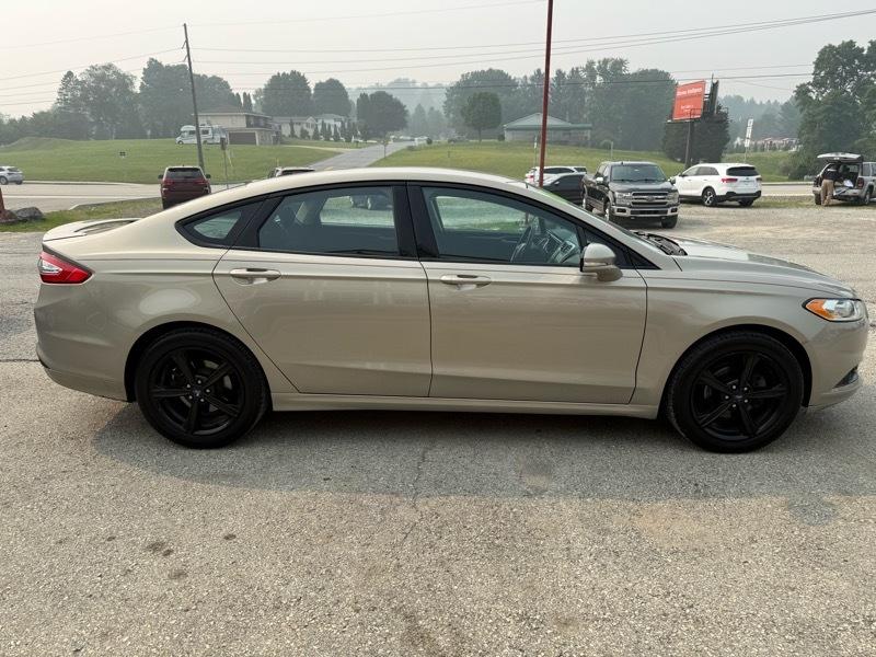 Ford Fusion SE 2016