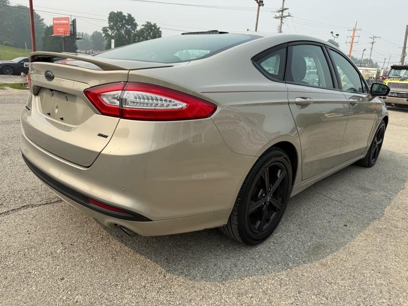 Ford Fusion SE 2016