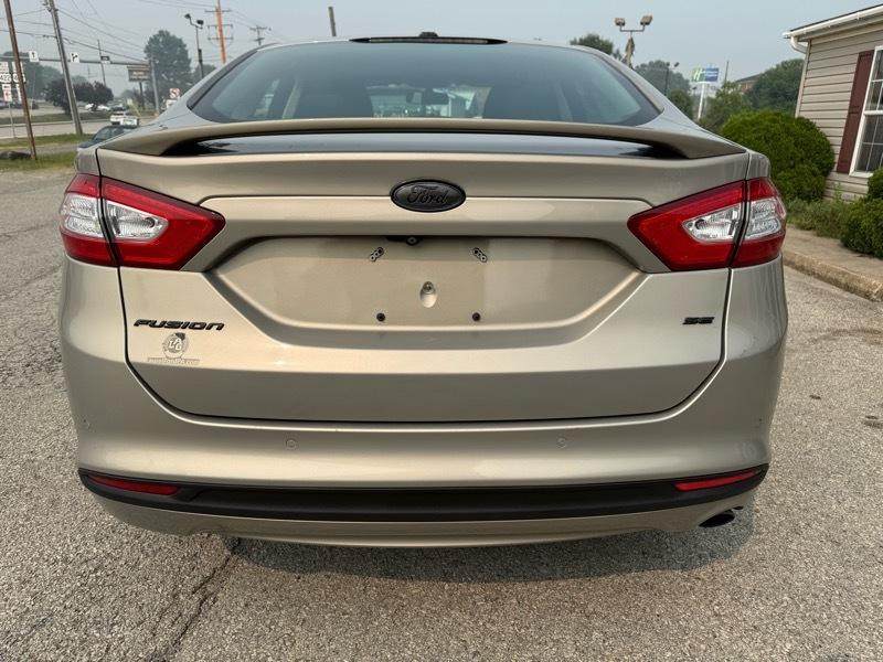 Ford Fusion SE 2016