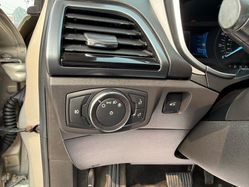 Ford Fusion SE 2016