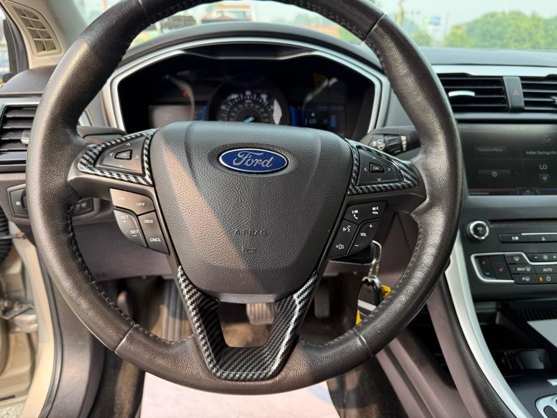 Ford Fusion SE 2016