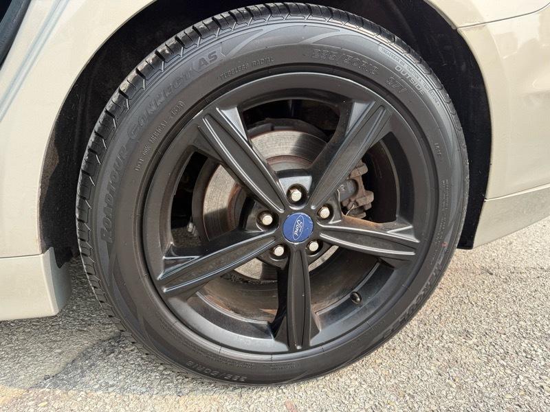 Ford Fusion SE 2016