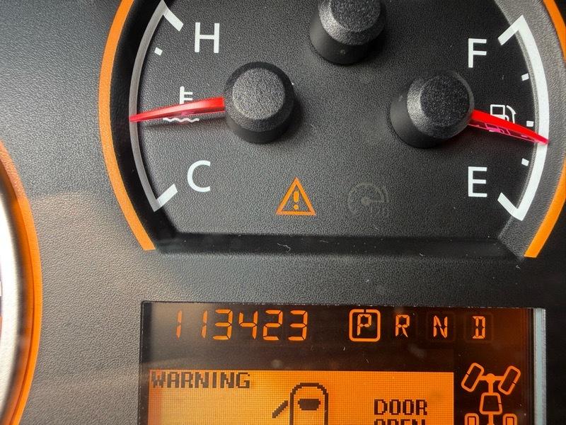 Nissan Titan XE King Cab 4WD SWB 2010