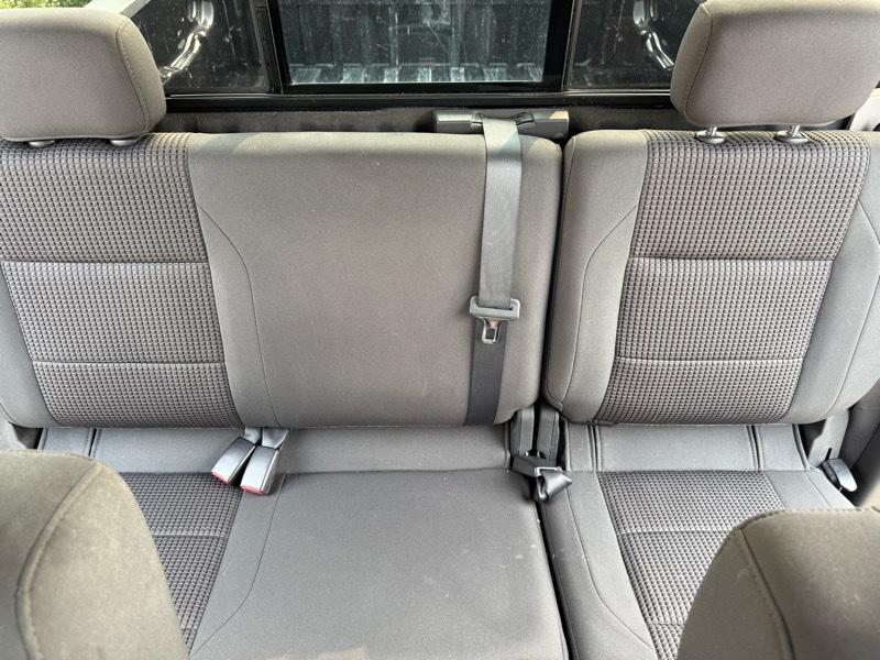 Nissan Titan XE King Cab 4WD SWB 2010