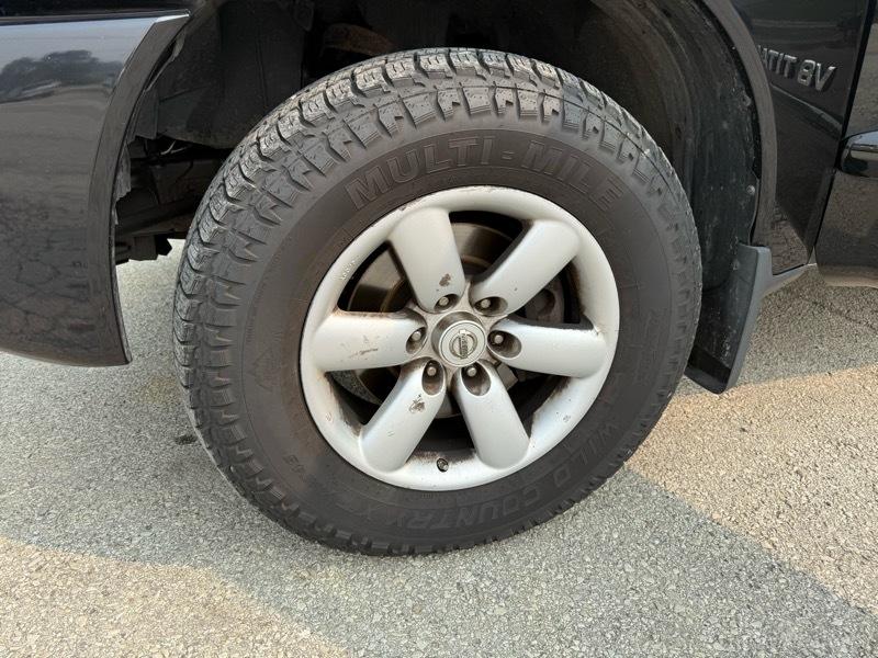 Nissan Titan XE King Cab 4WD SWB 2010