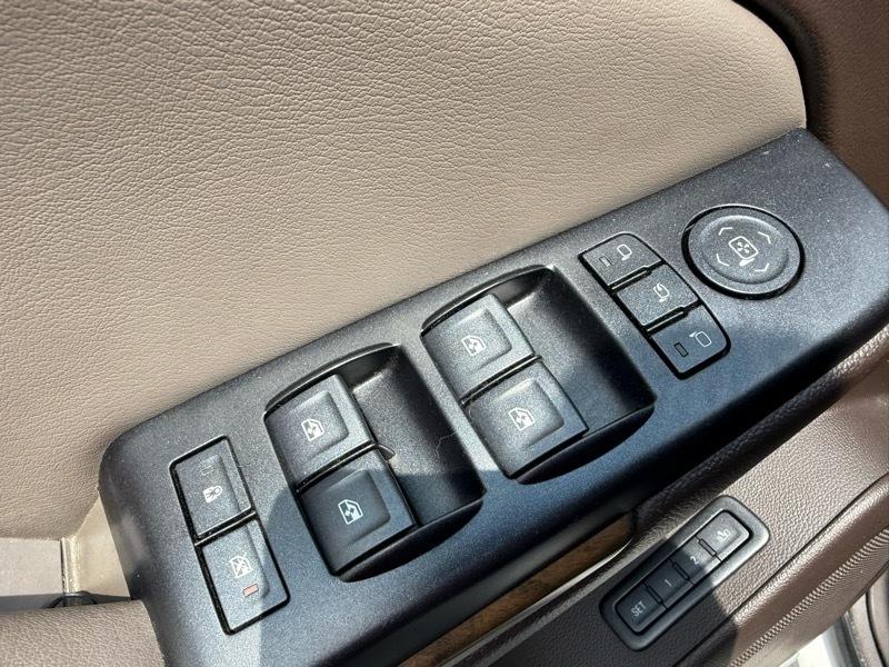 GMC Yukon Denali 4WD 2018