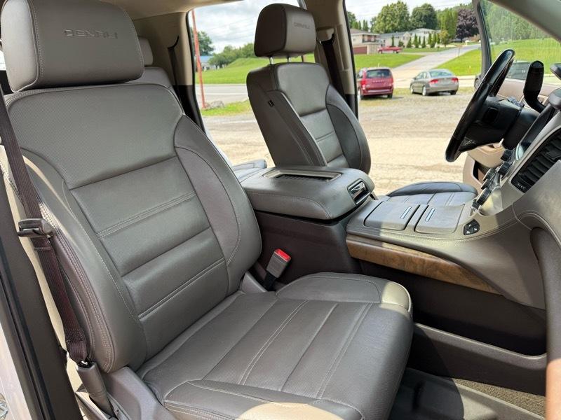 GMC Yukon Denali 4WD 2018