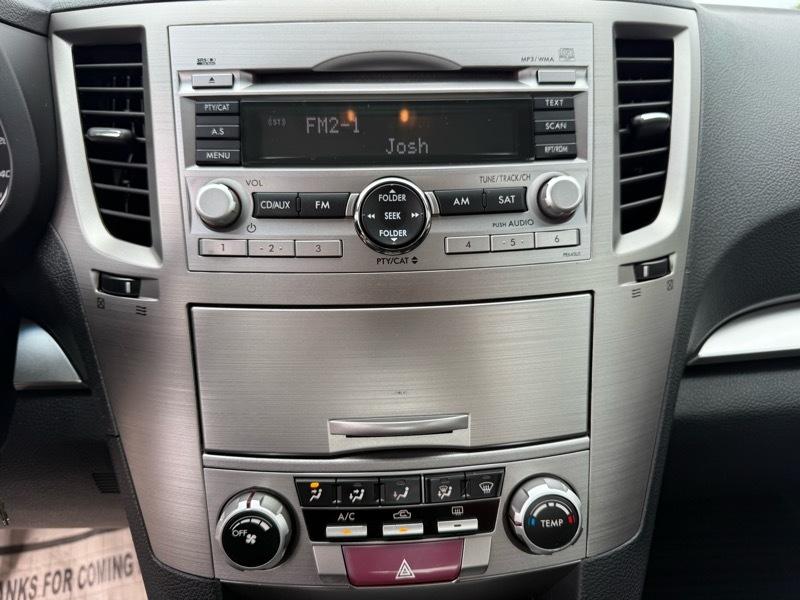 Subaru Legacy 2.5i Premium 2011