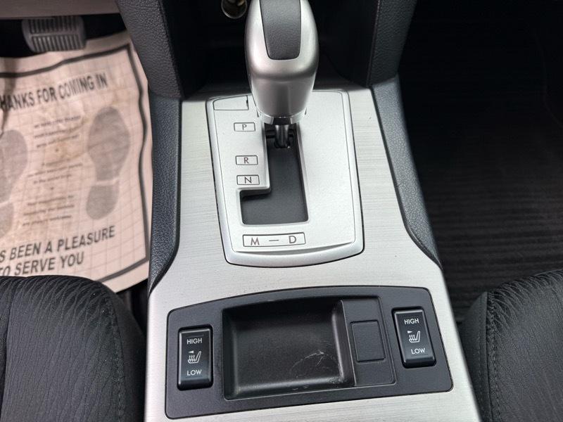 Subaru Legacy 2.5i Premium 2011