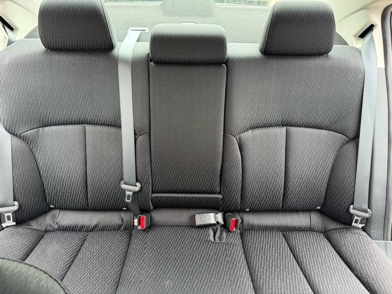 Subaru Legacy 2.5i Premium 2011