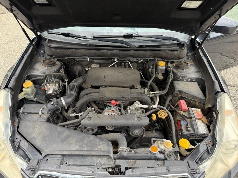 Subaru Legacy 2.5i Premium 2011