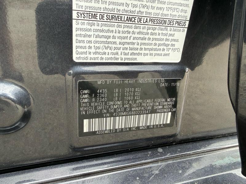 Subaru Legacy 2.5i Premium 2011
